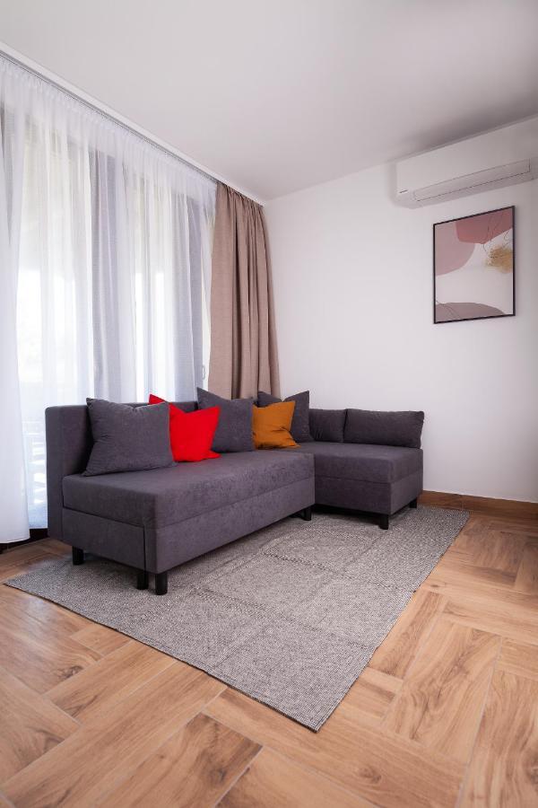 Hvt Comfort Apartments Mezőkövesd 外观 照片